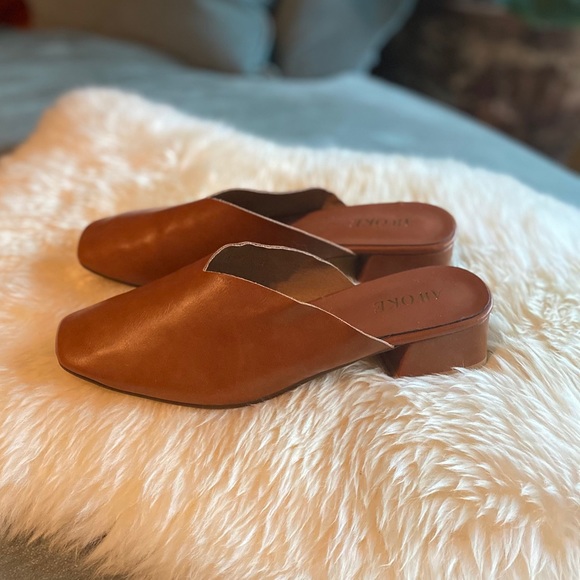 Vintage backless heeled mules in camel - Picture 3 of 5